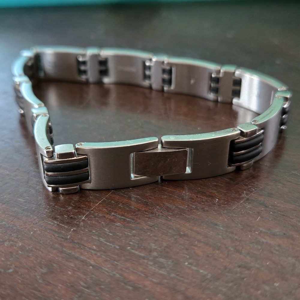 NWOT unisex Bracelet